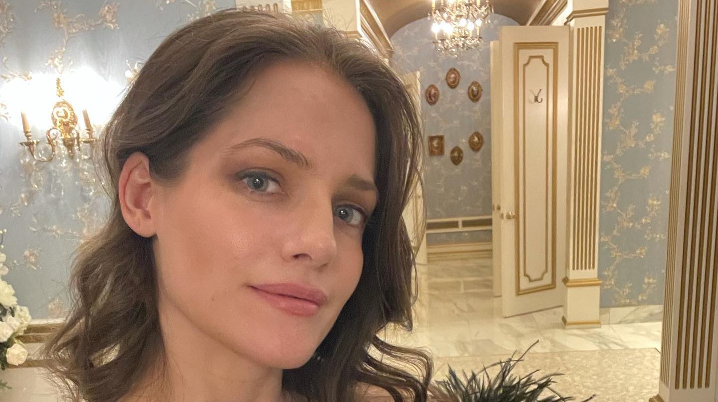 Kate Stoltz Earnings