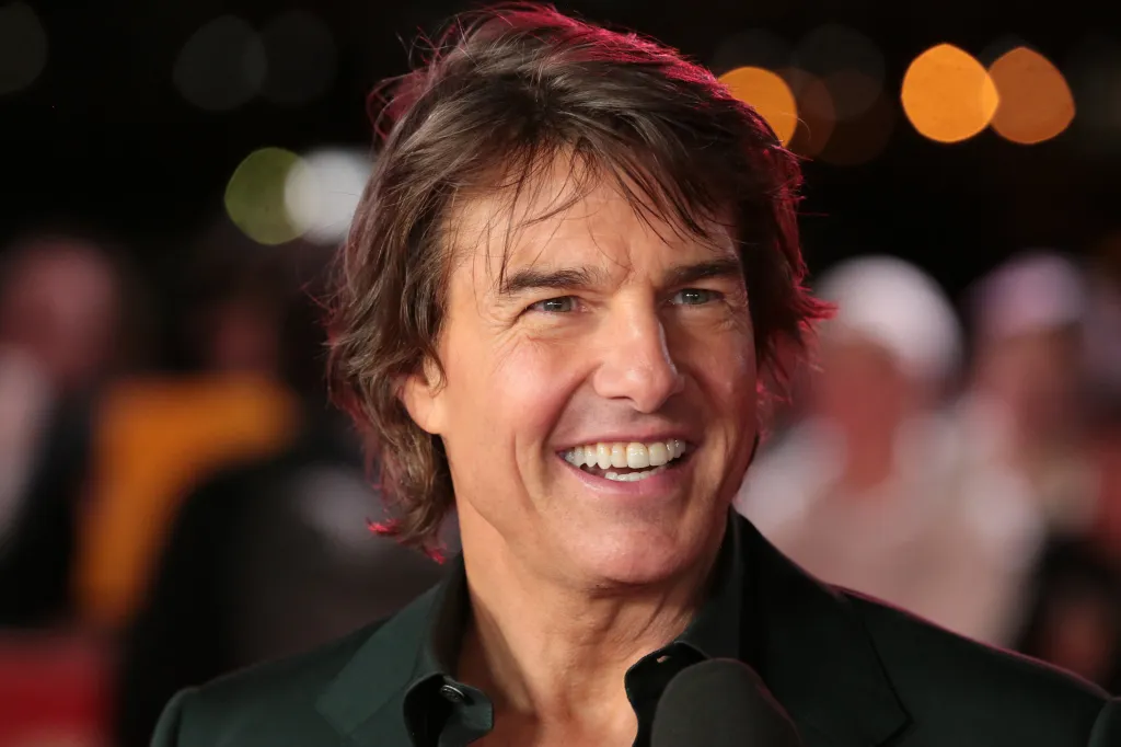 Tom Cruise Wife