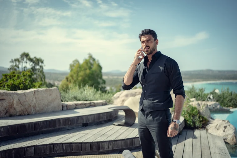 Michele Morrone Girlfriend: A Glimpse into the Life and Relationships of the 365 Days Star