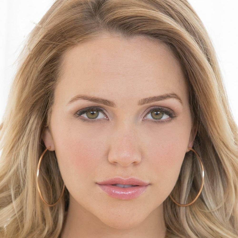 Mia Malkova Real Name: Discovering the Star Behind the Screen