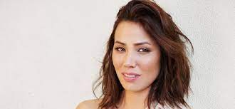 Michaela Conlin Married: What We Know About Her Relationships