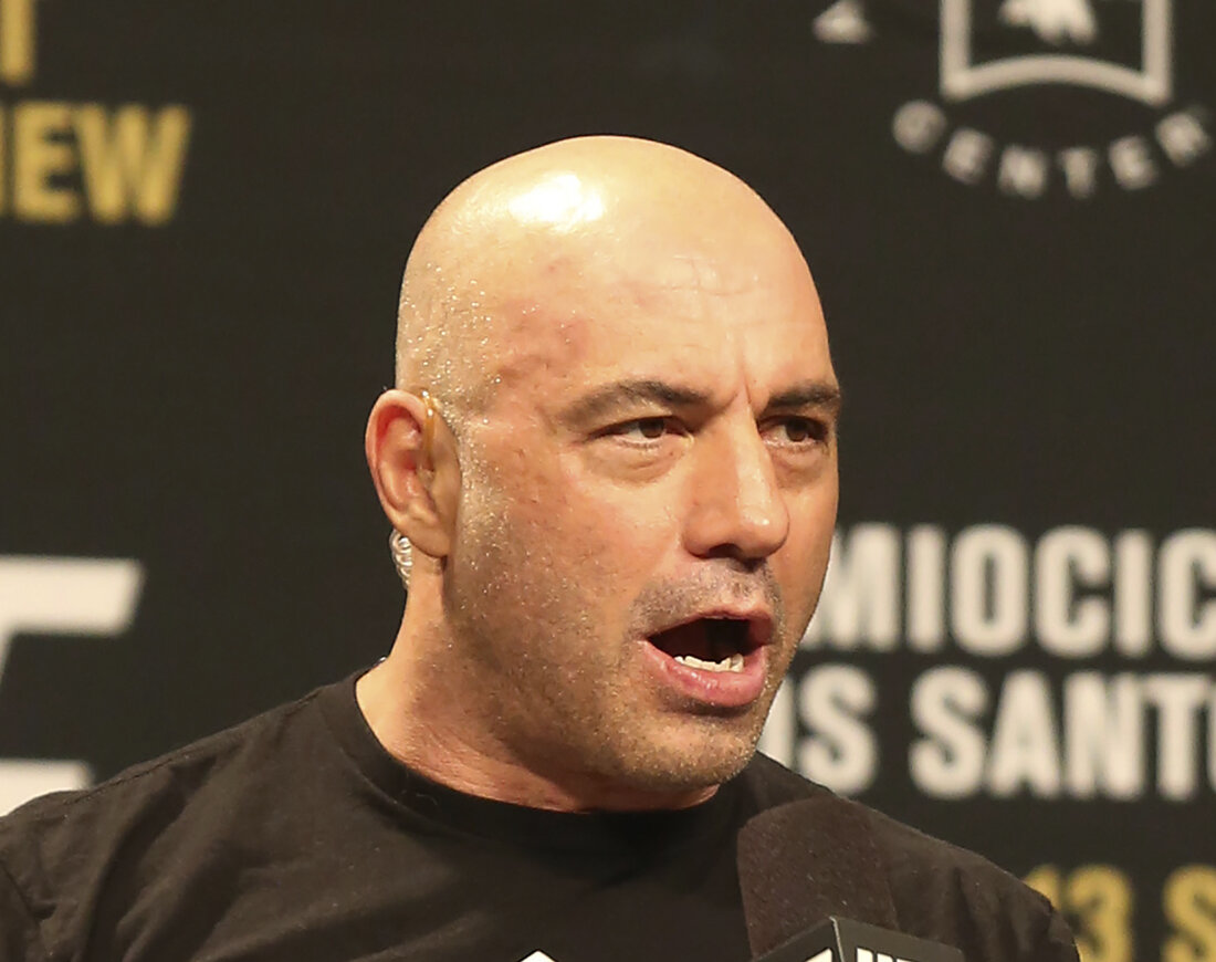 Joe Rogan Net Worth 2025: How Rich Is the Podcast Legend?