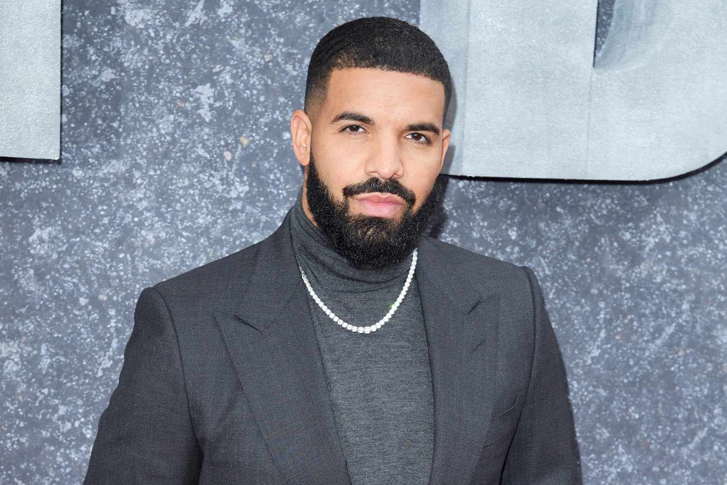 2024 Drake Net Worth: Find Out His Wealth Secrets!