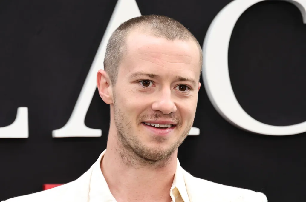 Joseph Quinn Age Revealed: The Rising Star of Stranger Things