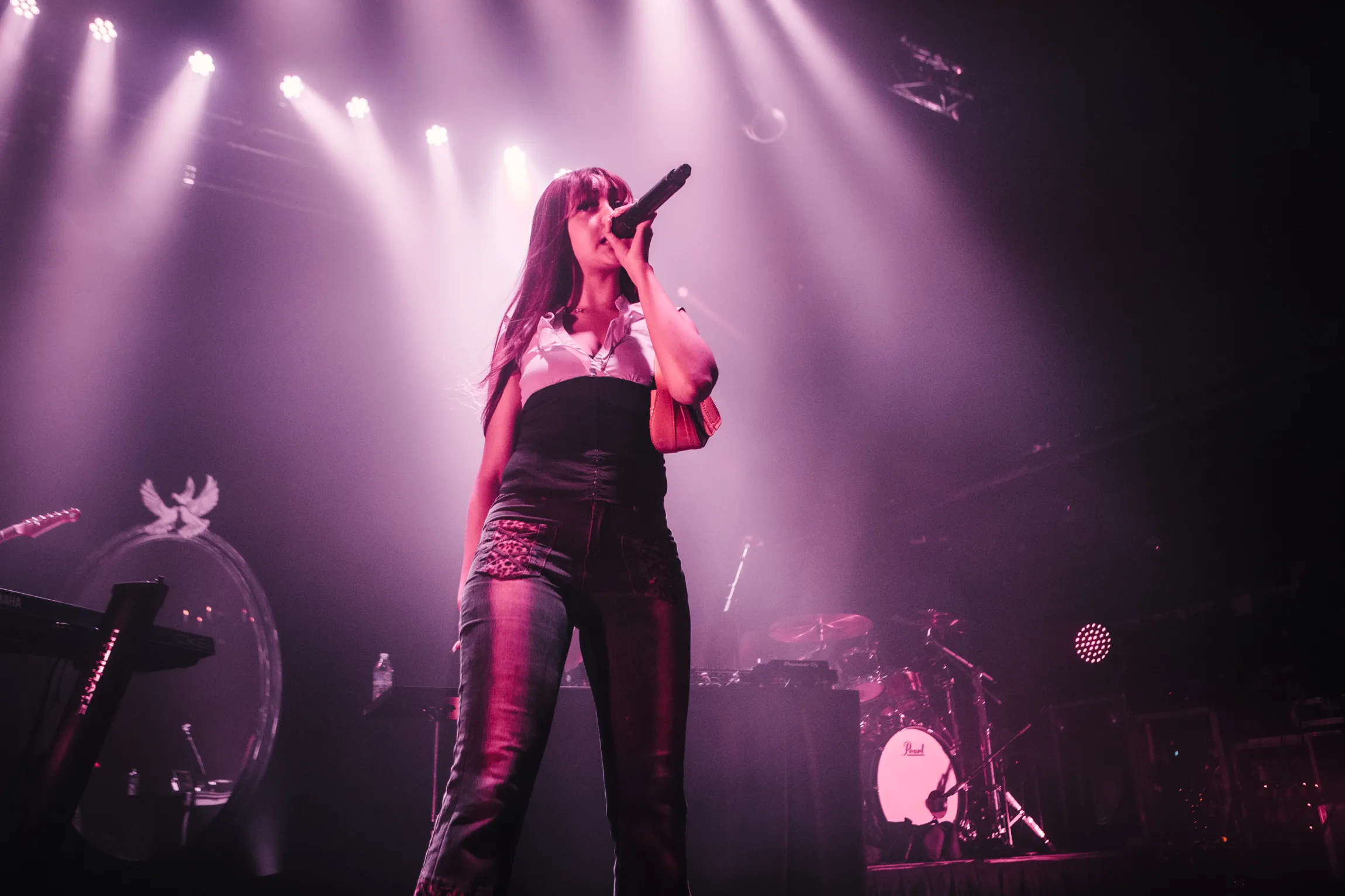 PinkPantheress Age: Her Journey from Teenage Sensation to Ico