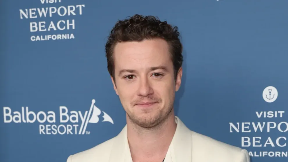 Joseph Quinn Age Revealed: The Rising Star of Stranger Things