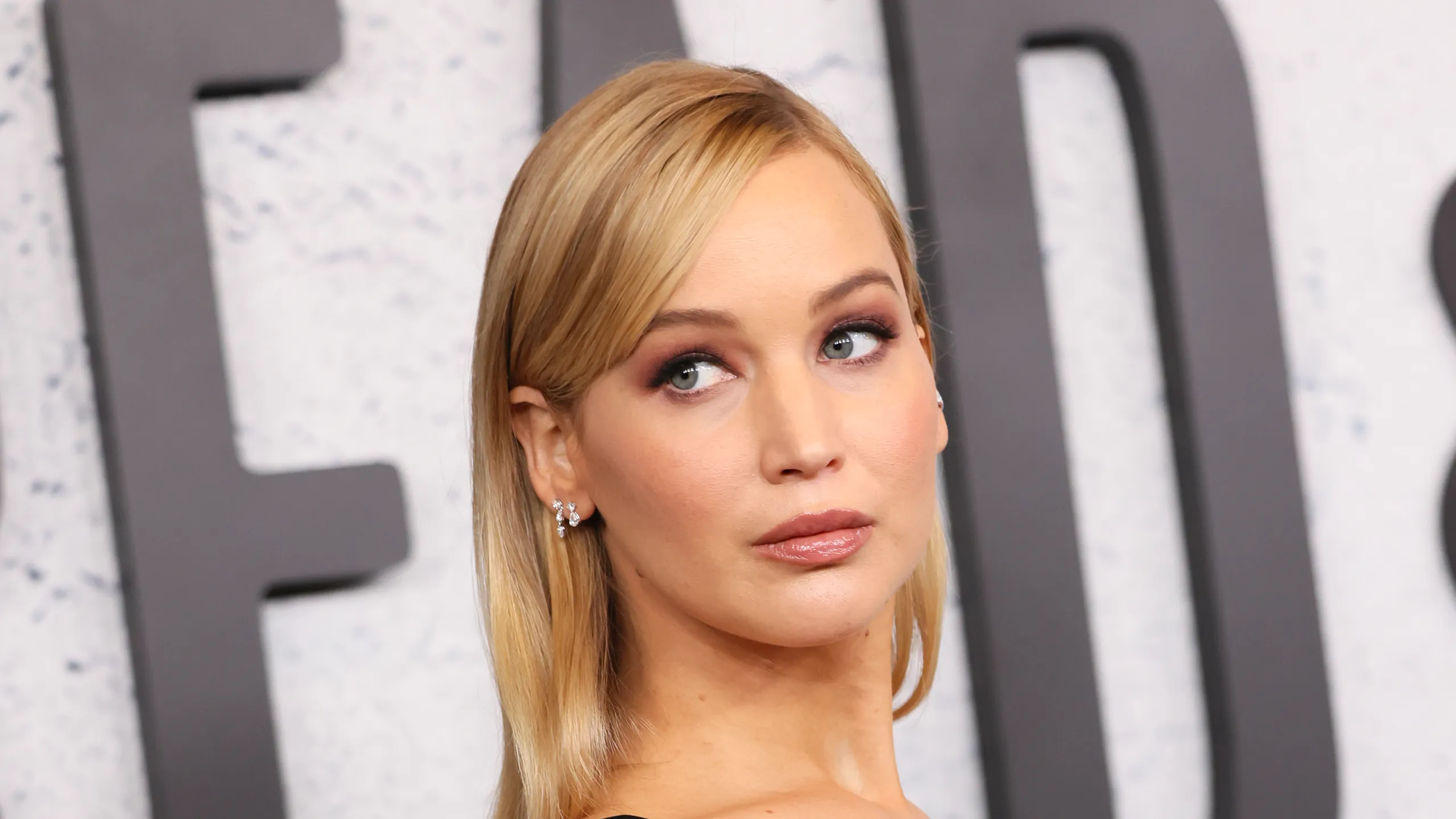 Jennifer Lawrence Height: How Tall is the Academy Award-Winning Actress?