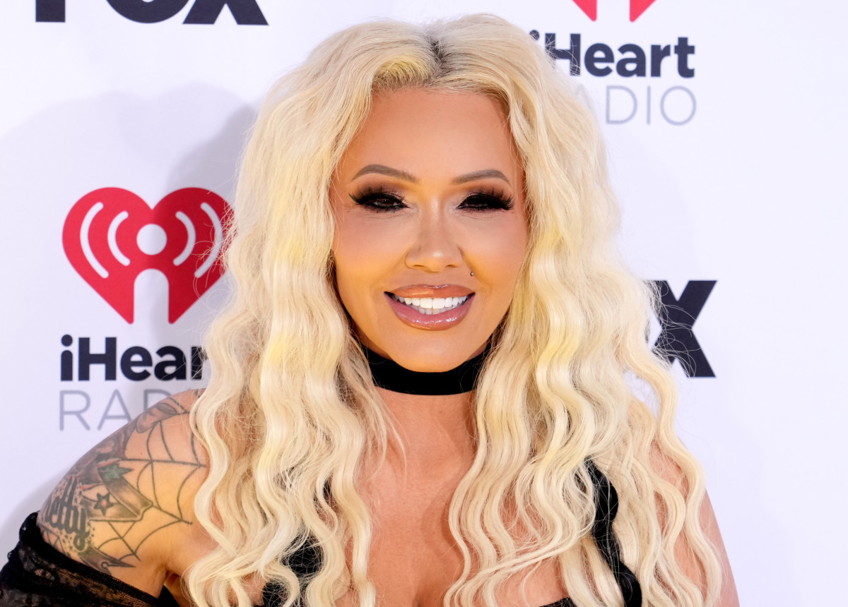 Bunnie XO Age: How Old Is Bunnie XO?