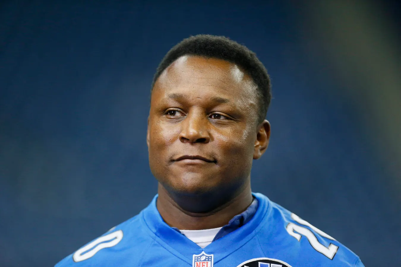 Barry Sanders Net Worth: From NFL Superstar to Financial Success!