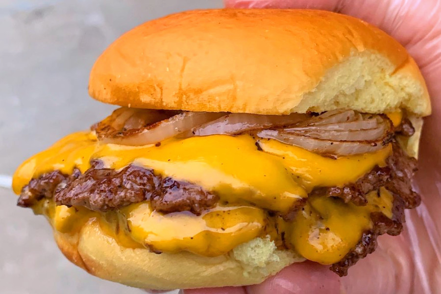 Easy Street Burgers: The Ultimate Burger Experience