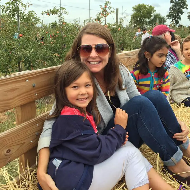 Robert Hur and Cara Brewer Bio