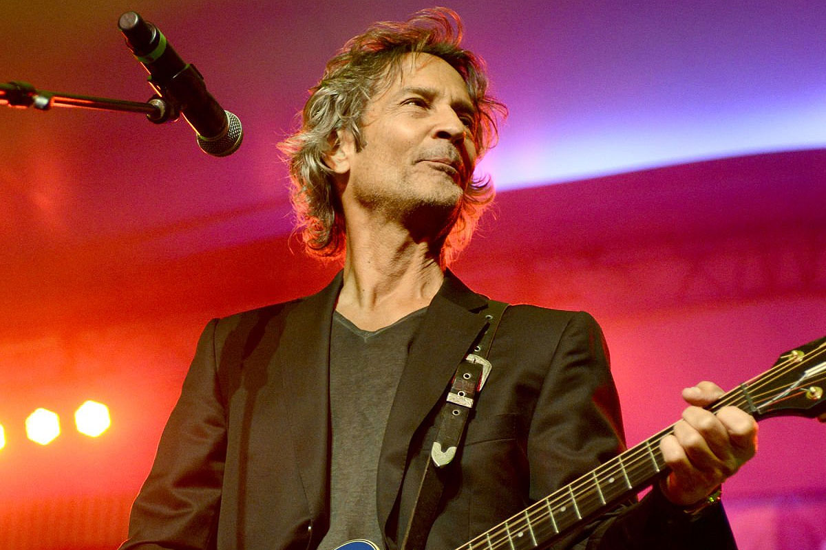 Billy Squier Net Worth in 2025: Unveiling the Rock Legend's Wealth & Success!