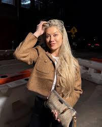 Mandie Kaii Net Worth 2025: How This Fitness Queen Built a Multi-Million Dollar Empire