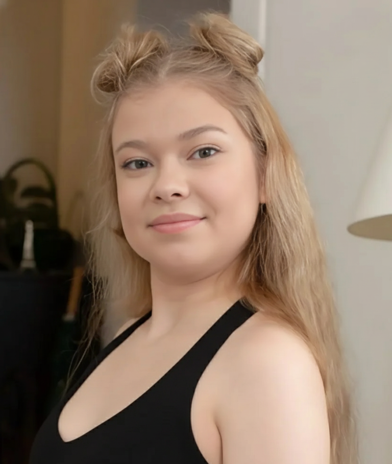 Meow Miu Net Worth: The Rising Star's Journey from Russia to Global