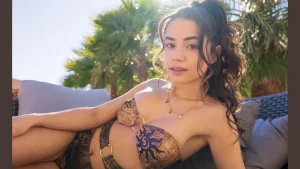 Daisy Blooms Age, Net Worth, Career & Relationship 2026