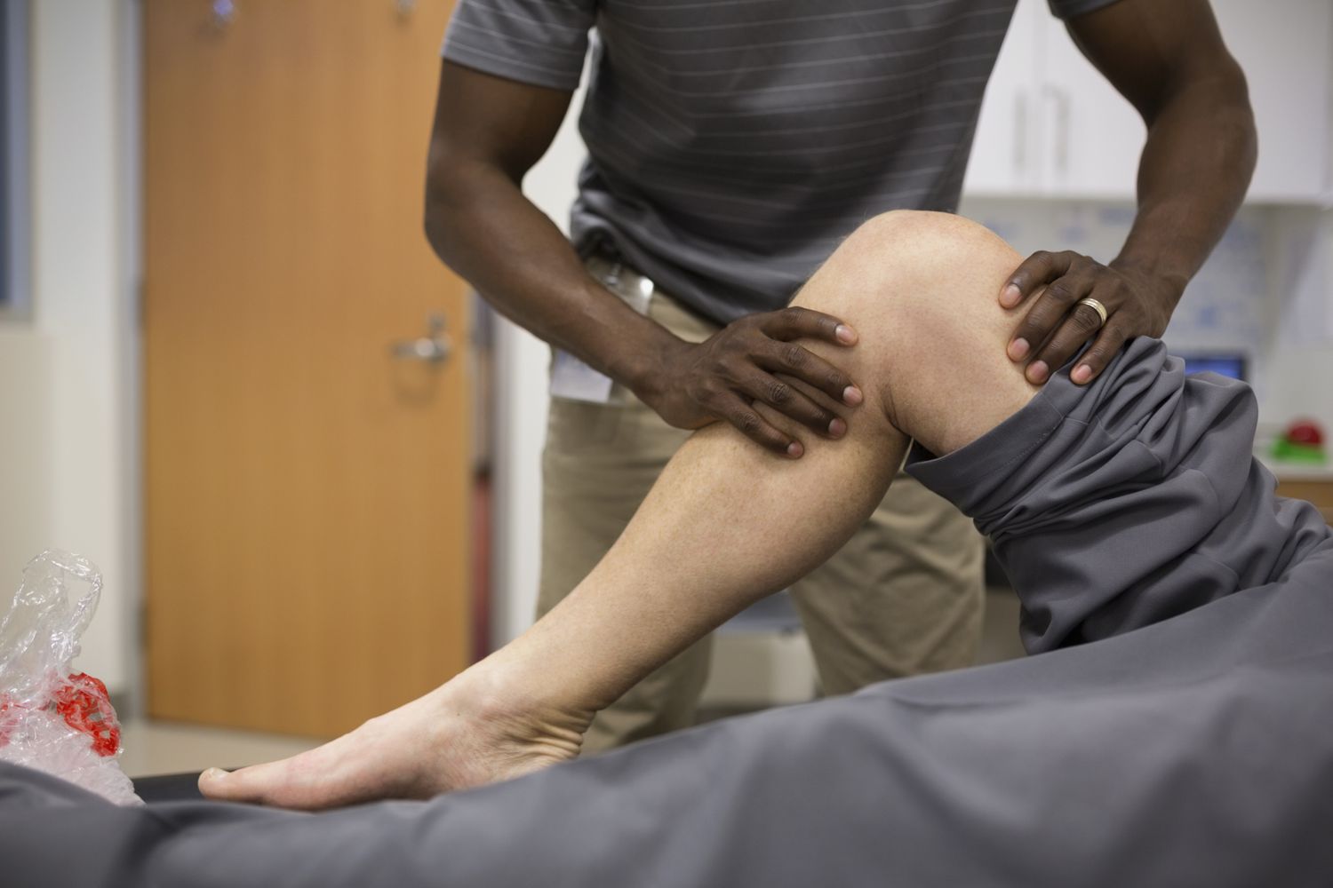 Why Is My Knee So Tight After Meniscus Surgery? Tips 2026