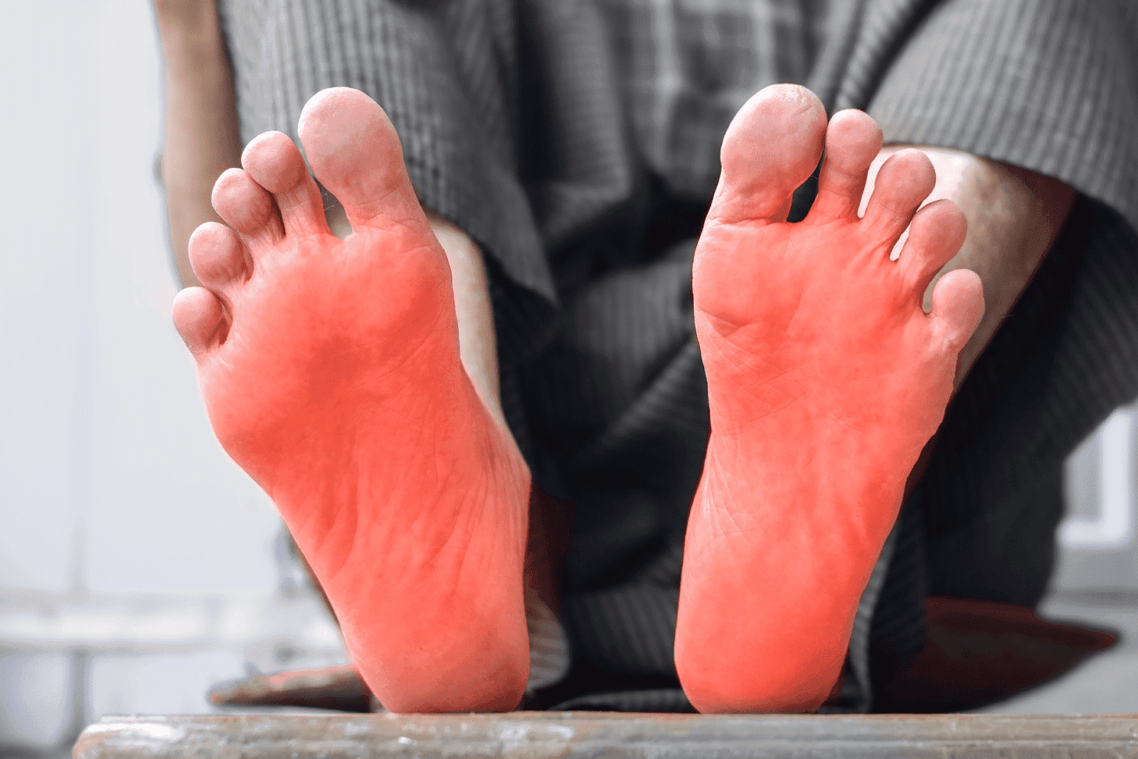 Why Are the Bottoms of My Feet Red? Causes Explained 2026