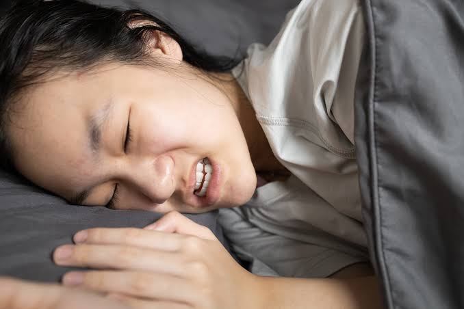 Why Do Kids Grind Their Teeth at Night? Causes & Fixes 2026