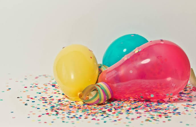Why Do Balloons Pop When They Touch Grass? Explained 2026