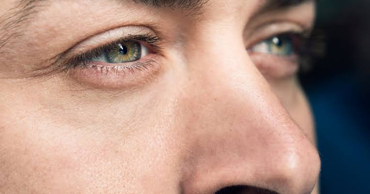 Why Do Men Have Longer Eyelashes? The Real Science 2026